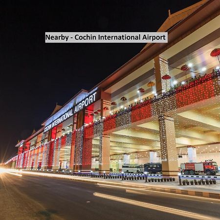 Oyo 15598 Cochin Airport Hotel Nedumbassery Exterior photo